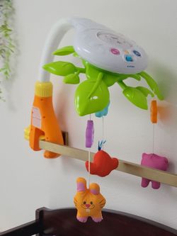 Baby crib mobile