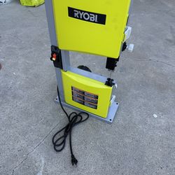 RYOBI 2.5 Amp 9 in. Corded Band Saw (missing table piece)  