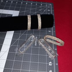 5 New Elastic Silver Tone And Diamond Strecth Bracelets 