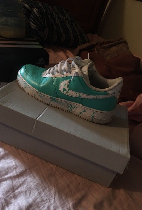 Custom forces size 10 condo 7/10