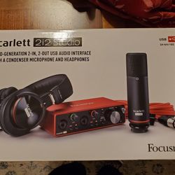 Focusrite Scarlett 2i2 Studio - In The Box
