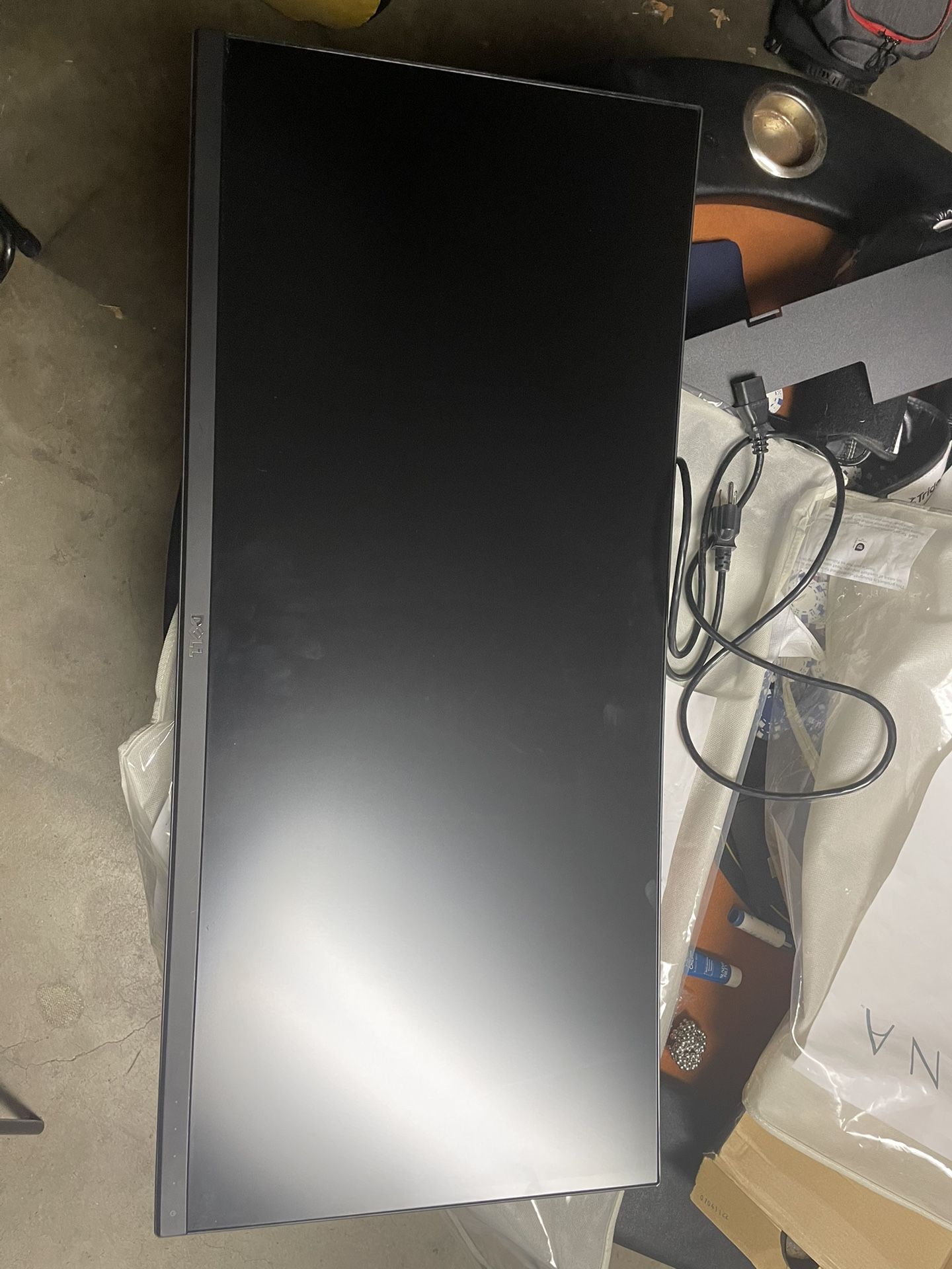 Dell 27β LED Monitor β Excellent Condition