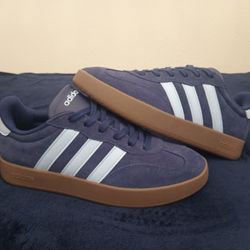 Adidas Barreda Men’s Size 11 – NEW in Box
