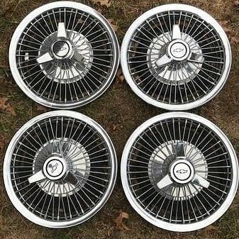 64-68 Impalas Wire Wheel Spoke Hub Caps