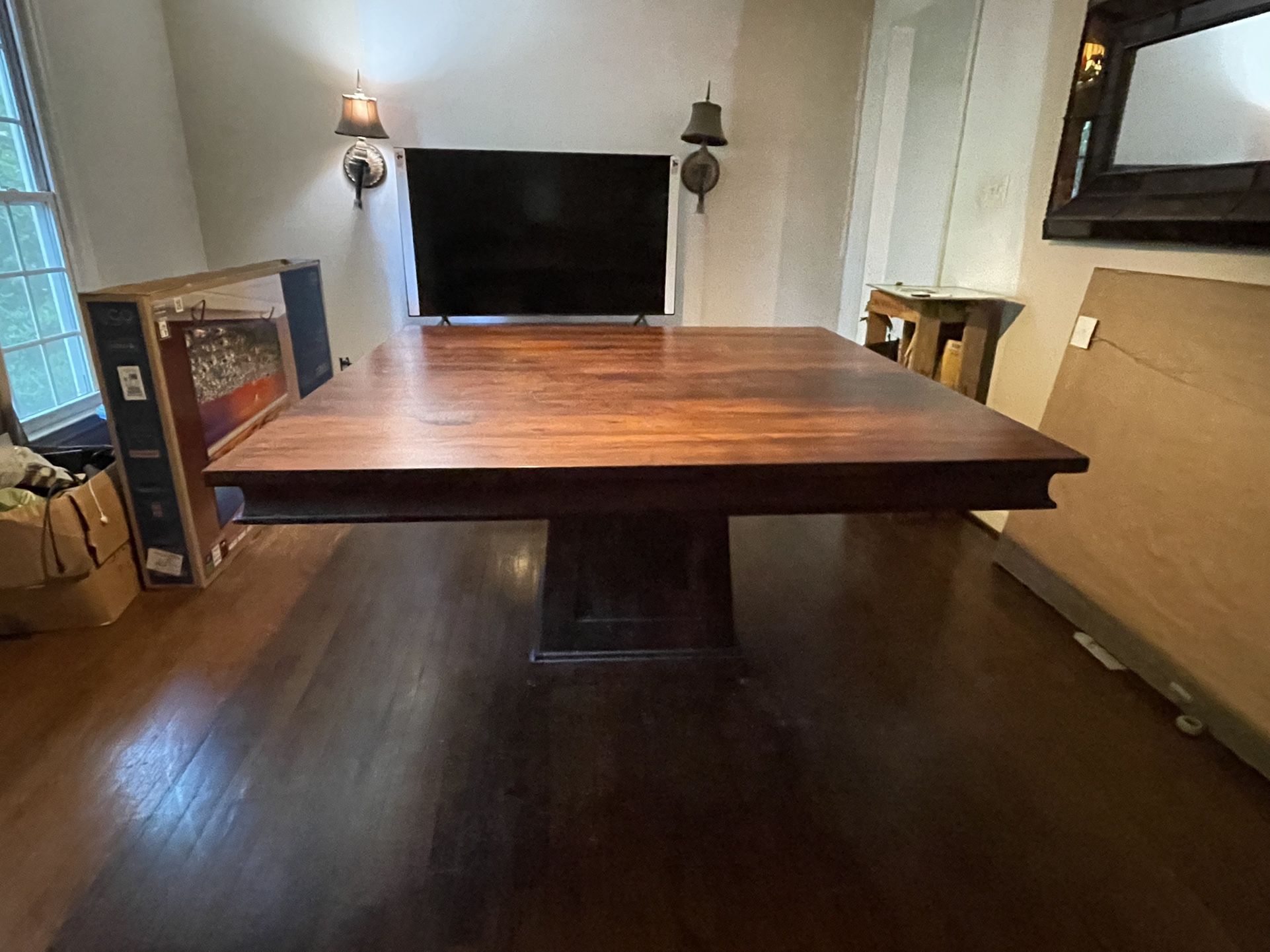 Wooden dining room table w/chairs 