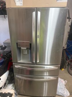 Lg thin q refrigerator like new