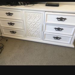 White wood dresser