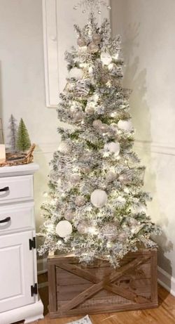 Farmhouse Christmas Tree Collar Base Holder Cover Decoration