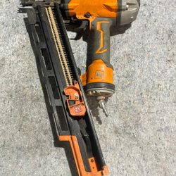 Rigid Pneumatic 21° 3 1/2 Inch Round Head Framing Nailer