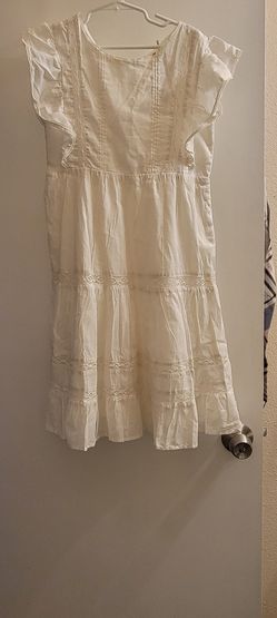 H And M Girls  White Dress   Size 8-9 New Never  Used 