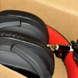 Studio Headphones with Microphone Over Ear Stereo Monitoring Closed Headphones for PC, Phone, Chatting, Music, DJ, Podcast