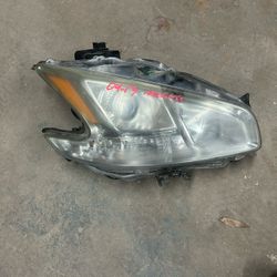 2009-13 NISSAN MAXIMA RH HEADLIGHT HID OEM 