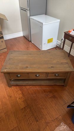 Coffee table with storage