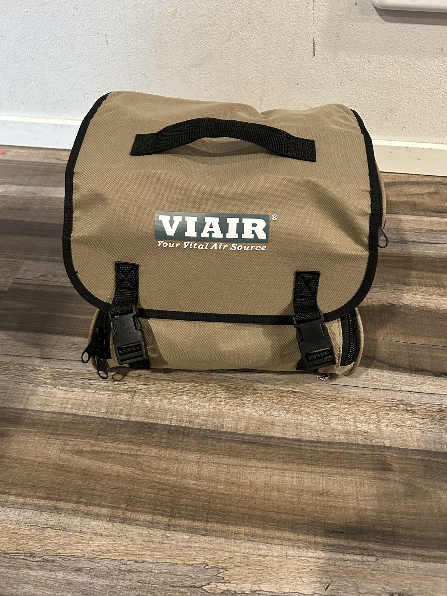 Viair 400p RV Portable Air Compressor Heavy Weight Series