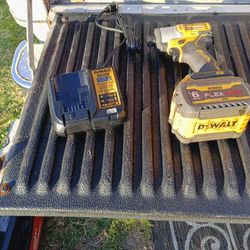 DeWalt Cordless Impact Driver W/Battery And Charger
