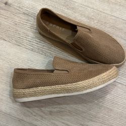 Like New, Women’s Esprit Shoes Size 9M