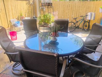 Outdoor Patio - Wicker Furniture