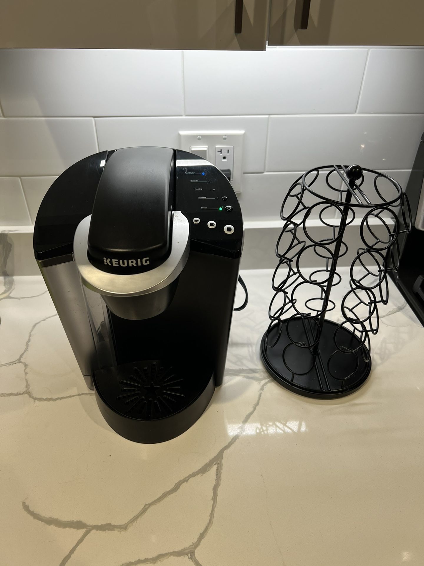 Keurig Coffee Maker & k Cup Holder