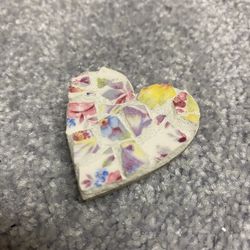 Floral mosaic heart shaped magnet 