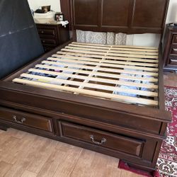 Queen Size  Ed Frame With Drawers