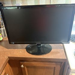Samsung 23 Inch LED Monitor. 