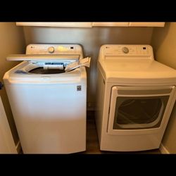 LG Washer And Dryer Like New