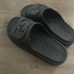 Gucci Slides- Sizes 10