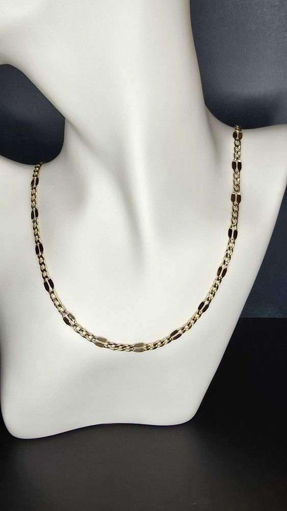🔥 10K Gold Figaro Chain – 22” 🔥