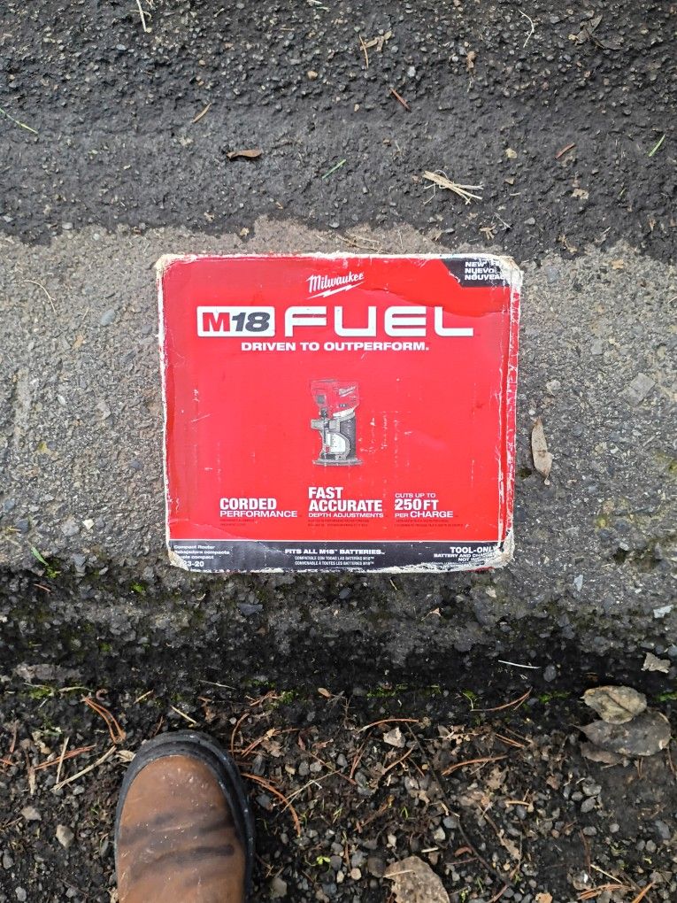 Milwaukee M18 Fuel / Compact Router. Tool Only