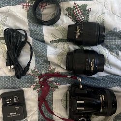 nikon d5000 dslr camera with lenses
