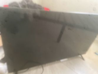 42 in. ROKU tv & remote