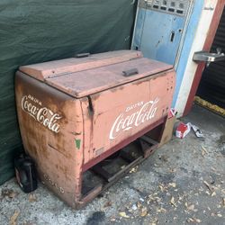 Classic Cole Machine And Pepsi 