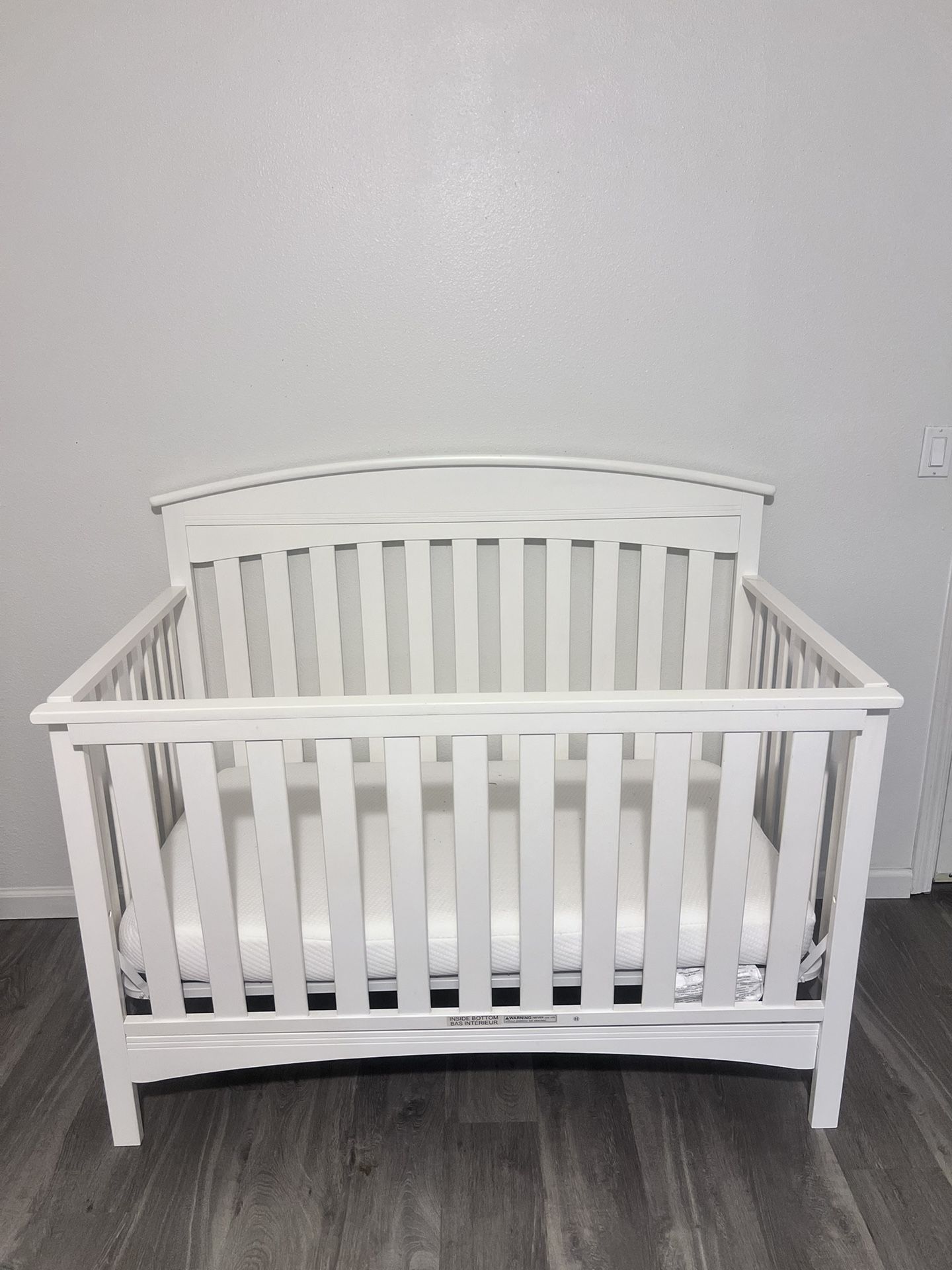 Baby Crib 