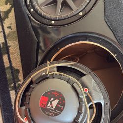 12 inch kickers like brand new with the box 180