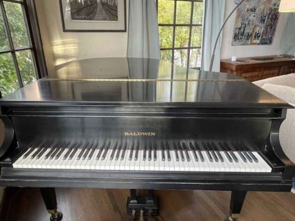 Baldwin Grand Piano In Great Condition Available 