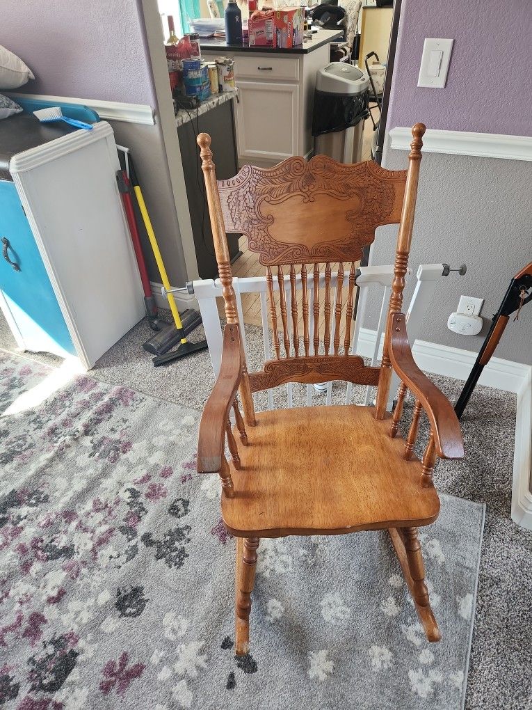 Antique Rocking Chair 