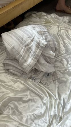 Ugg Blanket 