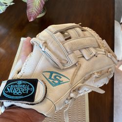 Xeno Softball Glove