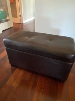 Storage ottoman