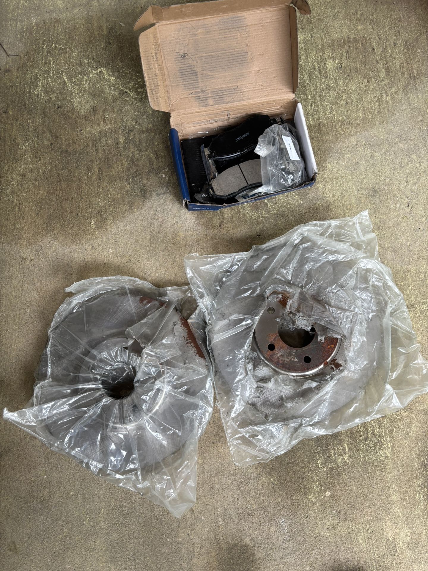 Rotors / Brakes Pads