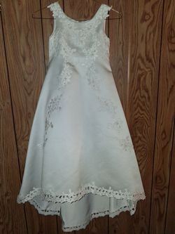 David's Bridal formal dress, Style 6023 size 4