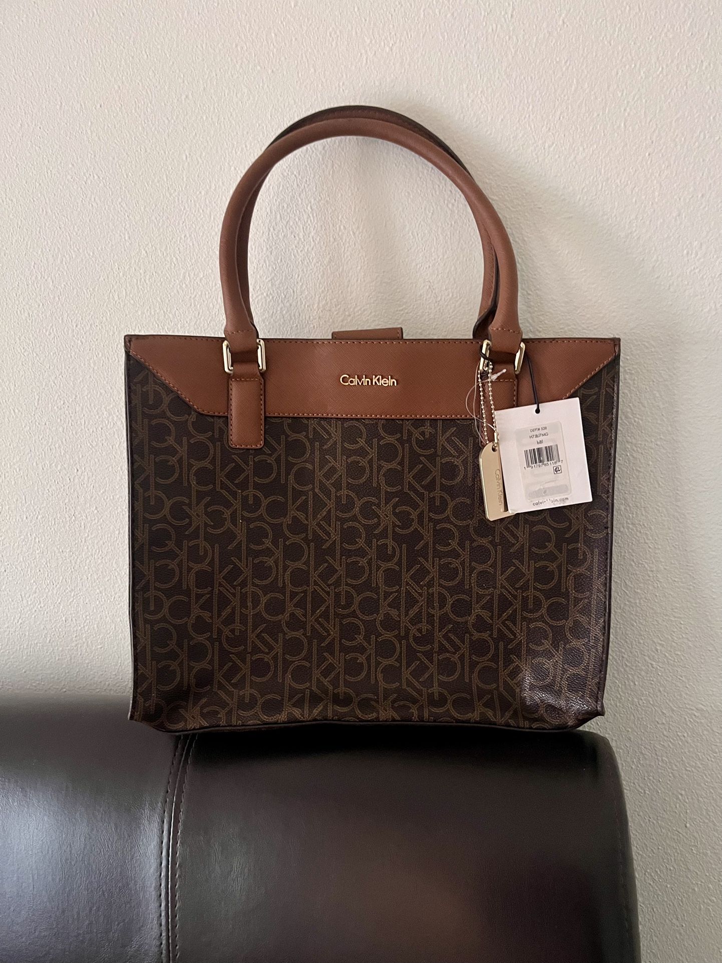 New Calvin Klein Handbag