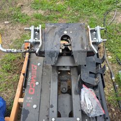 5th Wheel Truck Bed Hitch