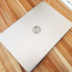 Loaded Hp 11th Gen Laptop Like New!