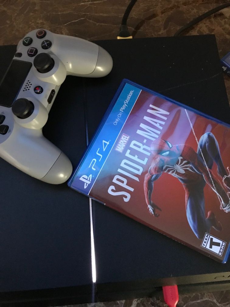 2nd Gen PS4 (500GB) *1 game *1 controller