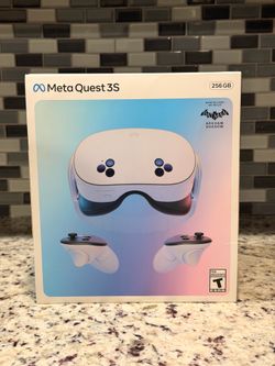Meta Quest 3S 256GB Advanced All-in-One VR Headset with Batman: Arkham Shadow