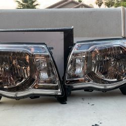 Headlights  2005-2011 Toyota Tacoma 