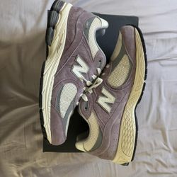 New Balance 2002R Ice Wine White