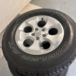 5 Jeep 18” Wheels with Bridgestone Dueler A/T Tires – P255/70R18
