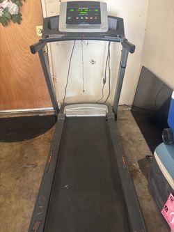 NORDIC TRACK THREADMILL